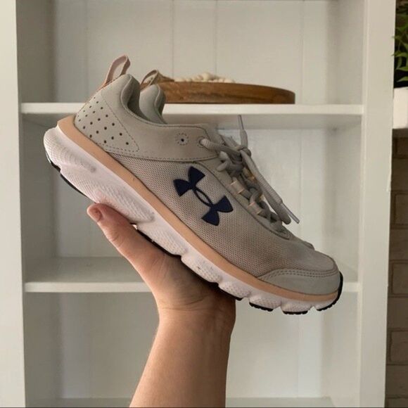 Under Armour Gray Mesh Charged Assert 8 Light Weight Running Sneakers - Picture 2 of 13
